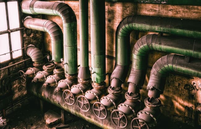 ONSHORE AND OFFSHORE PIPING